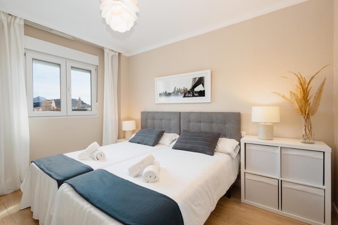 In The Historic Center Of Malaga, Very Close To The Beach And The Ave Train Station, With Private Parking Ngoại thất bức ảnh