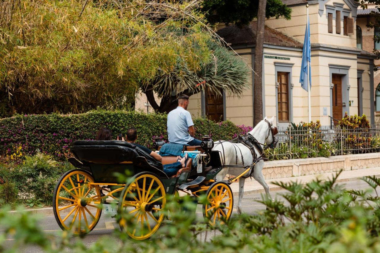 In The Historic Center Of Malaga, Very Close To The Beach And The Ave Train Station, With Private Parking Ngoại thất bức ảnh